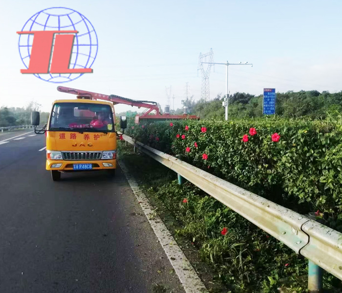 广州绿化修剪车